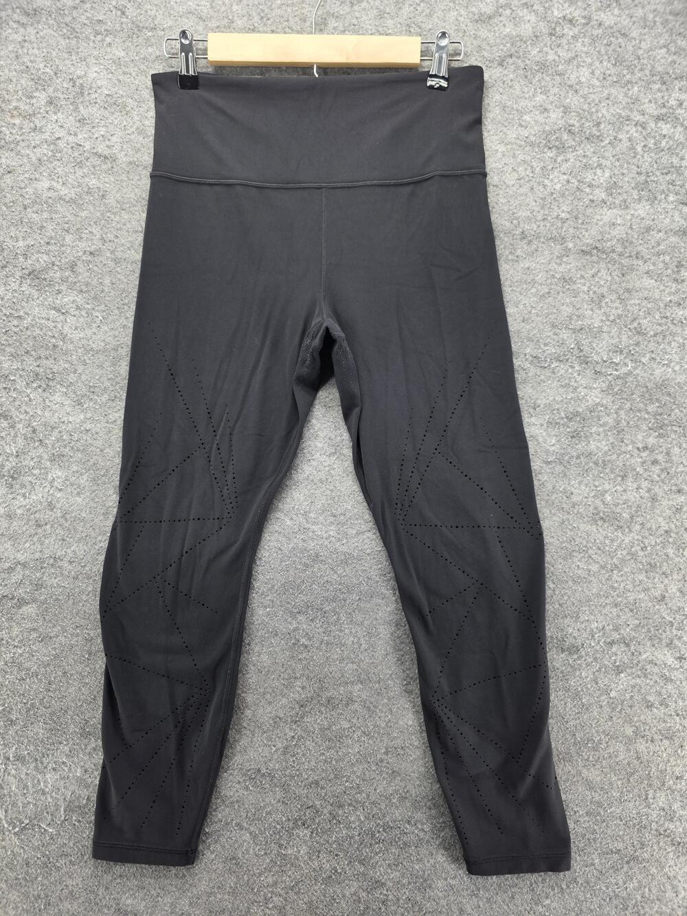 Athleta Leggings Womens M Black Elation 7/8 Tight Ankle Yoga 24 Inseam Slim